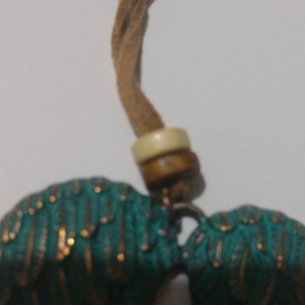 Necklace Angel Wings Heart Charm on Suede Strap - Picture 5 of 11